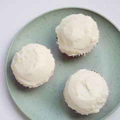 A picture of Whipped Cream Frosting.