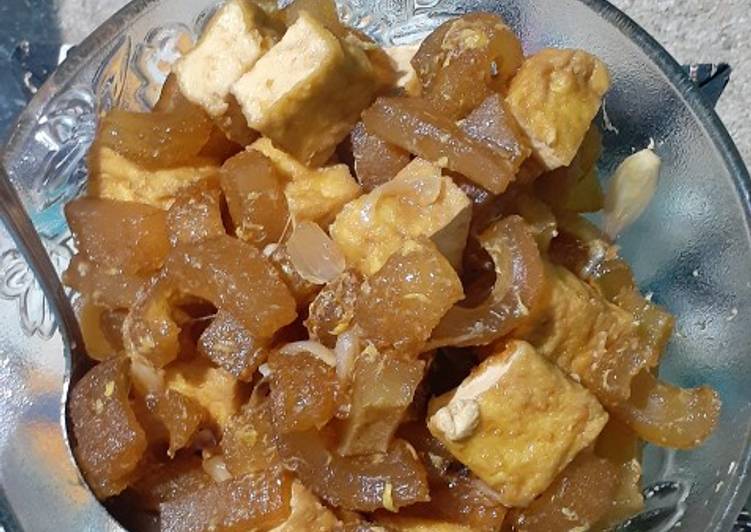 Easiest Way to Prepare Award-winning Oseng kulit dan tahu
