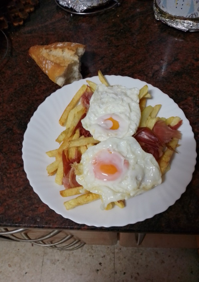 Una foto de Huevos rotos a mi manera