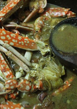 A picture of Njandu Rasam (Crab rasam).
