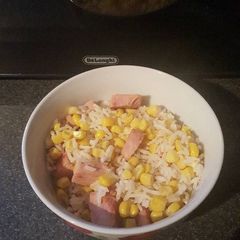 A picture of Sweetcorn ham and rice.