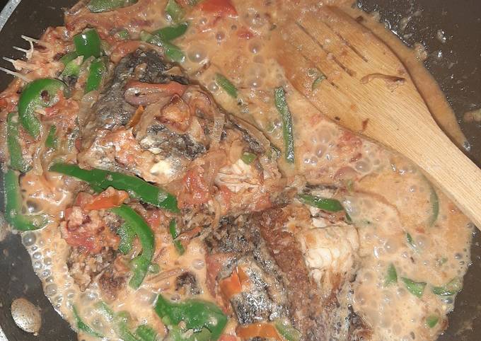Fish in coconut milk Recipe by Vivian Namwalo - Cookpad