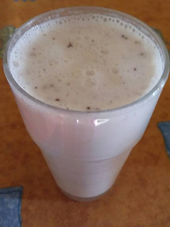 Una foto de Batido de plátano con yogures