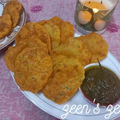 Aloo Pooris A picture of Aloo Pooris.