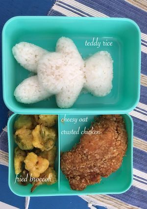 Foto resep Cheesy oat crusted chicken : bekal suami