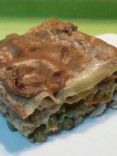 Una foto de Lasaña de pollo asado con salsa de champiñones