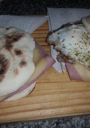 Una foto de Pan de pita o árabe