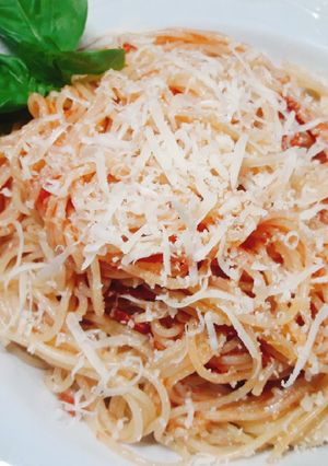Una foto de Spaghettini Caprese 🍅 "Cena extra rápida 15 minutos"
