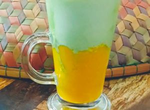 Gambar Iced Mango Matcha Latte