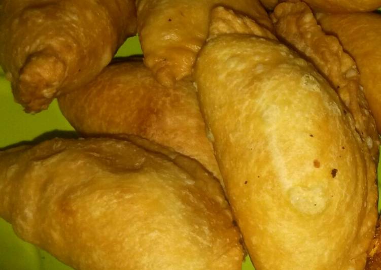Pastel isi sayur