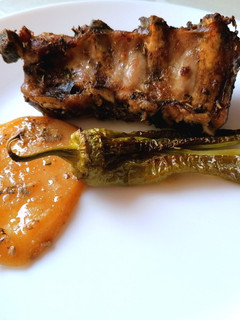 Una foto de Costillas al horno con patatas panaderas