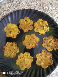फूल मेथी थेपला (ful methi thepla recipe in Hindi) रेसिपी मुख्य फोटो