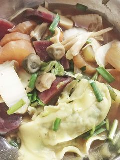 Hình của món Soup sủi cảo rau củ chay.