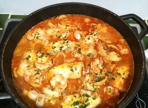 Foto principal de Suquet de rap amb gambes i calamar 🐟🦐