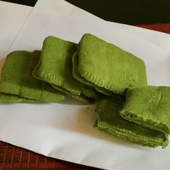 A picture of Matcha Langue-de-Chat Cookies.