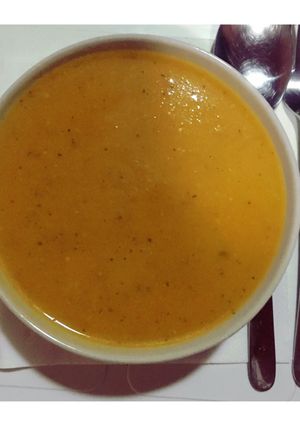 Una foto de Crema de verduras con boniato