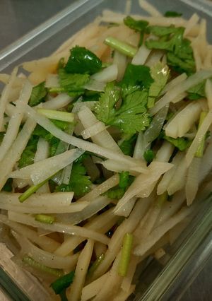 涼拌馬鈴薯絲 的食譜成品照片