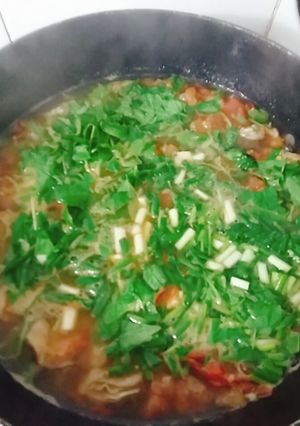 Hình của món Hàu (hào) nấu canh chua.