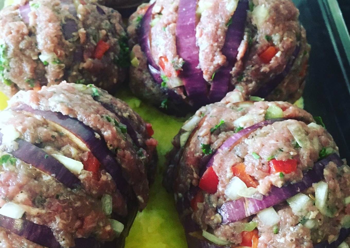 Berenjena rellena de carne molida