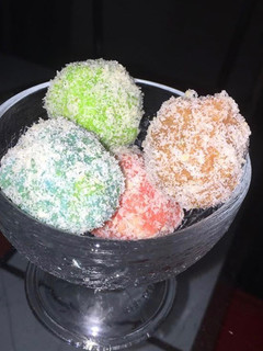 A picture of Coconut ladoo (Indian sweets).