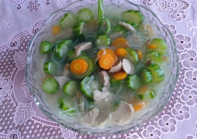 Resep Sop Oyong Wortel Baso Dan Suun Oleh Ummu Sekar Cookpad