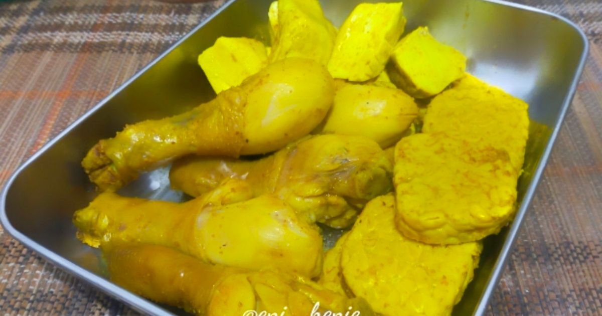 1000. Ungkep Ayam, Tempe dan Tahu Praktis