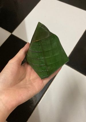 Hình của món Bánh giò nhân gà nấm.