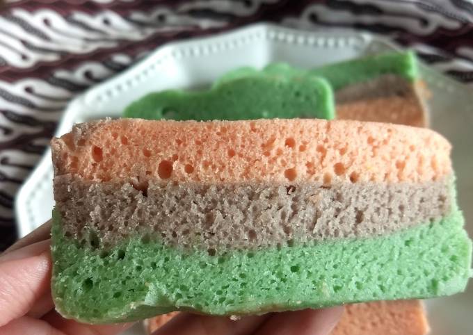 Resep Bolu Kukus Pelangi Oleh Yugi   Cookpad