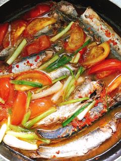 Hình của món Cá nục kho cà.
