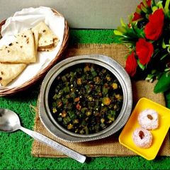 A picture of Peanut bhindi masala (okra).