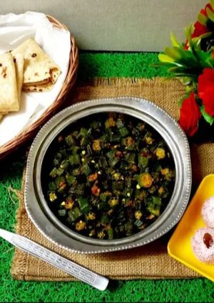 A picture of Peanut bhindi masala (okra).