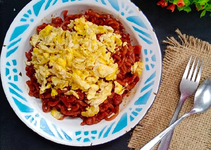 Langkah Mudah untuk Menyiapkan Mie Sehat Goreng (Buah Naga), Sempurna