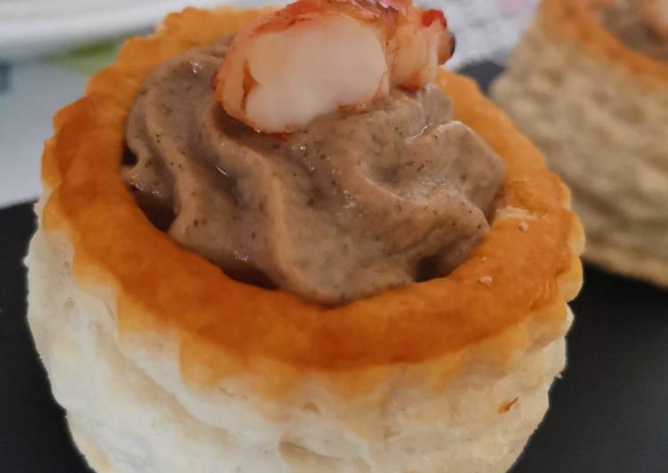 Volovanes con mousse de pescado