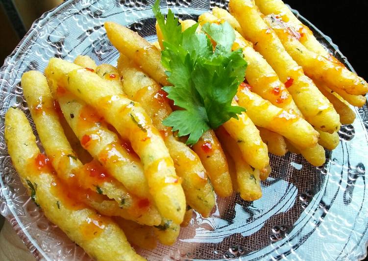 Langkah memasak Potato Cheese Celery Stick gurih