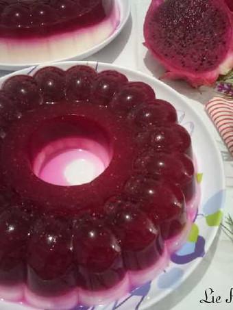 Langkah Mudah untuk Membuat Pudding Buah Naga Lapis Susu Bahan Sederhana