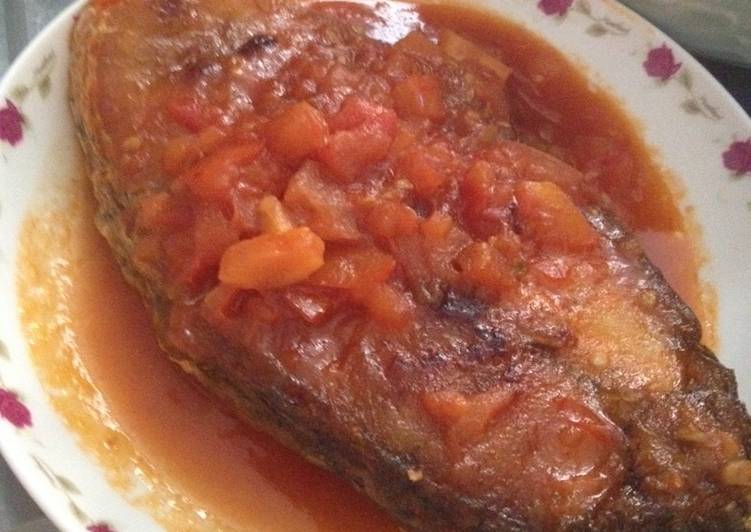 Cách Làm Món Cá chẽm sốt cà chua của trang phuong - Cookpad