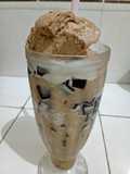Chocolate Cincau Float