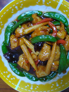 糖醋雞肉炒甜豆 的食譜成品照片