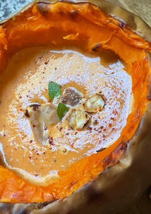 Une photo de 🪔Soupe potiron châtaignes 🌰noisettes