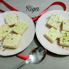 A picture of Milk powder burfi.