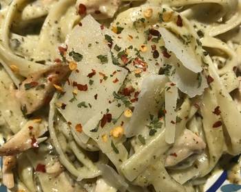 The New Way Serving Recipe Easy Creamy Basil Pesto Alfredo Fettuccini with Chicken Delicious