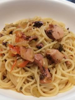Una foto de Spaguettis con Pulpo