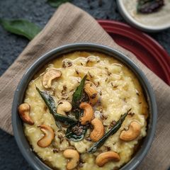 A picture of Broken Wheat Khara Pongal.