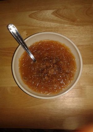A picture of Ground chicken sotanghon soup.