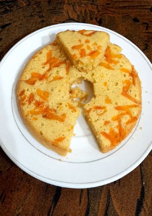 A picture of Carrot cake 🥕 🥕 🧀🧀.