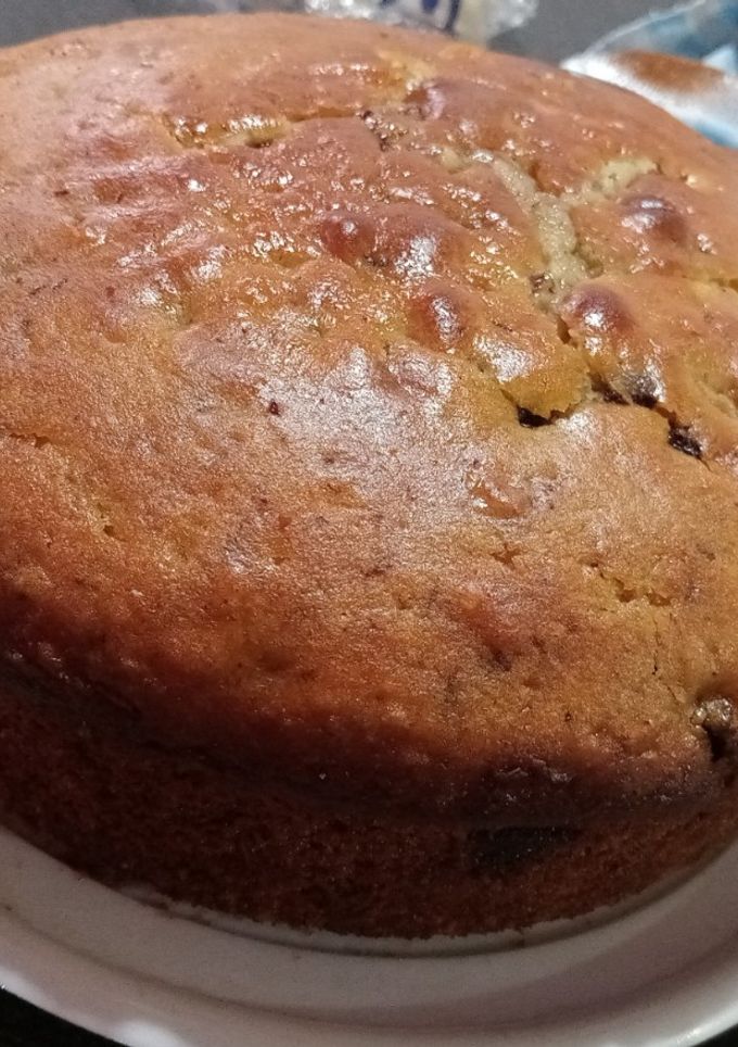 Una foto de Torta de manteca con chips de chocolate y nueces! Receta de la abuela ❤️ (ideal para cumpleaños)
