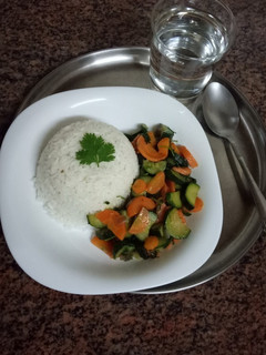 A picture of #weekly jikoni challenge sauted vegetables and fried rice.