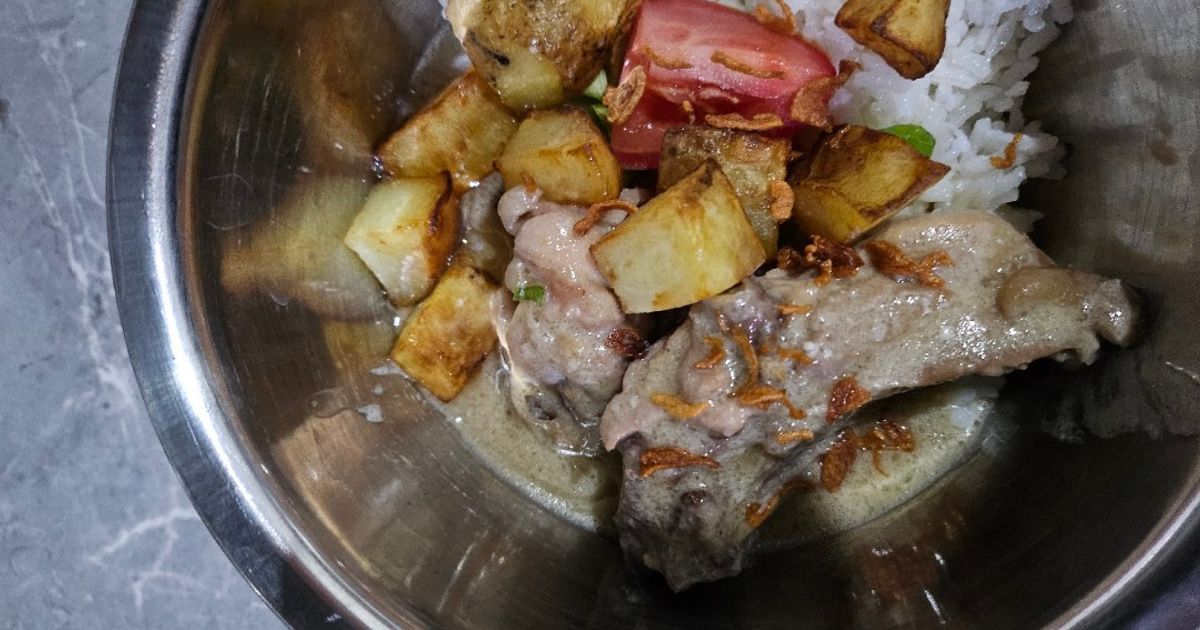 Soto Betawi pakai Ayam