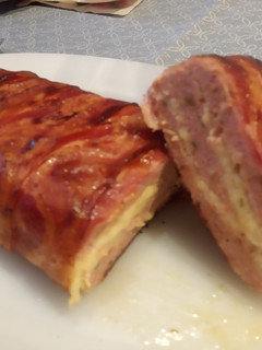 Una foto de Pastel de carne con queso y bacon al horno