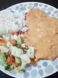 Chicken Breasts in Chipotle Sauce with Rice and Vegetables 🍛